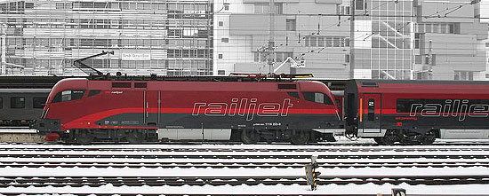 Electric locomotive Rh 1116 in RAILJET livery &quot;Spirit of Austria&quot;<br /><a href='images/pictures/Roco/62361.jpg' target='_blank'>Full size image</a>